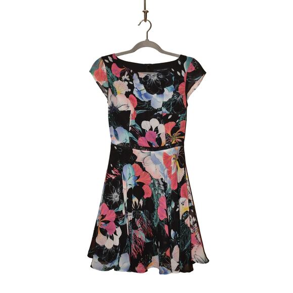 FRENCH CONNECTION $148 Cap Sleeve Floral Fit & Flare Dress US Size 0 - Picture 1 of 4